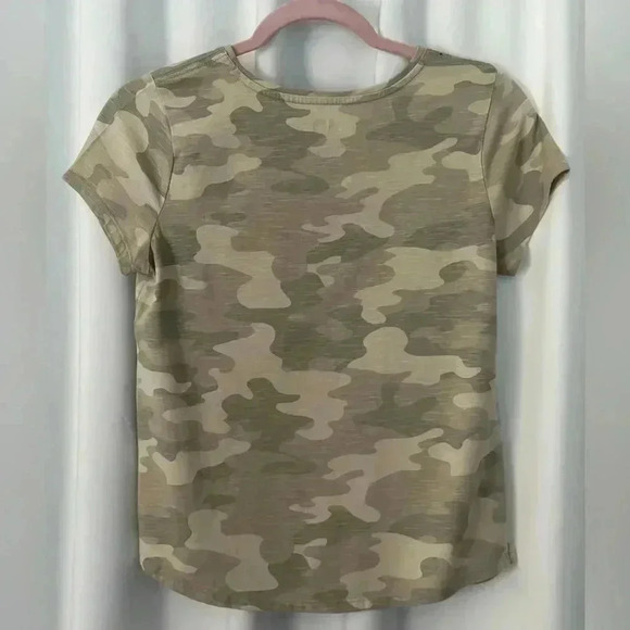 SO Girls Graphic Peace Sign Short Sleeve Camo T-shirt (606) - Picture 3 of 7